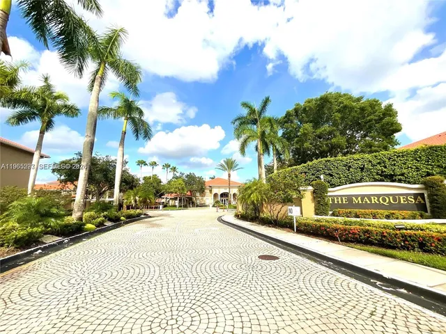 $2,400 | 11631 Southwest 2nd Street, Unit 20104, Pembroke Pines, FL 33025