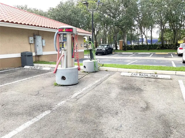 $2,400 | 11631 Southwest 2nd Street, Unit 20104, Pembroke Pines, FL 33025