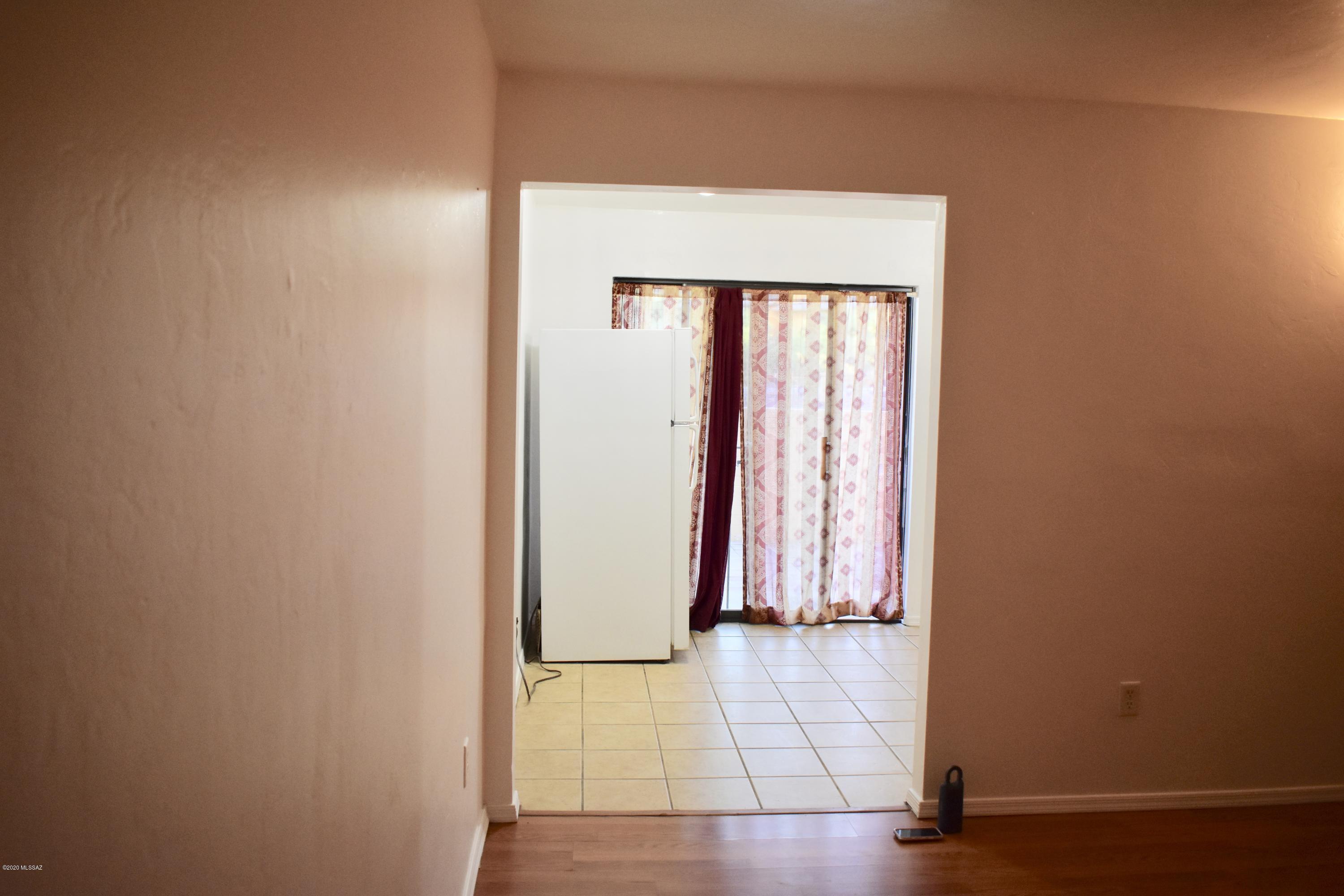 350 North Silverbell Road Tucson, AZ 85745 - Photo 8 of 26