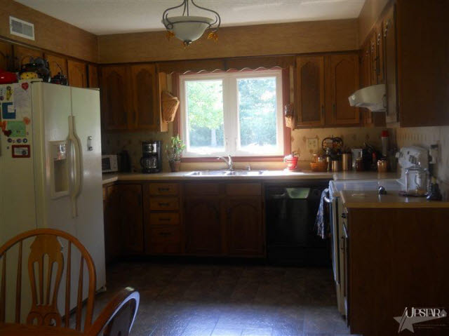 3383 North Hickory Road Decatur, IN 46733 - Photo 8 of 11
