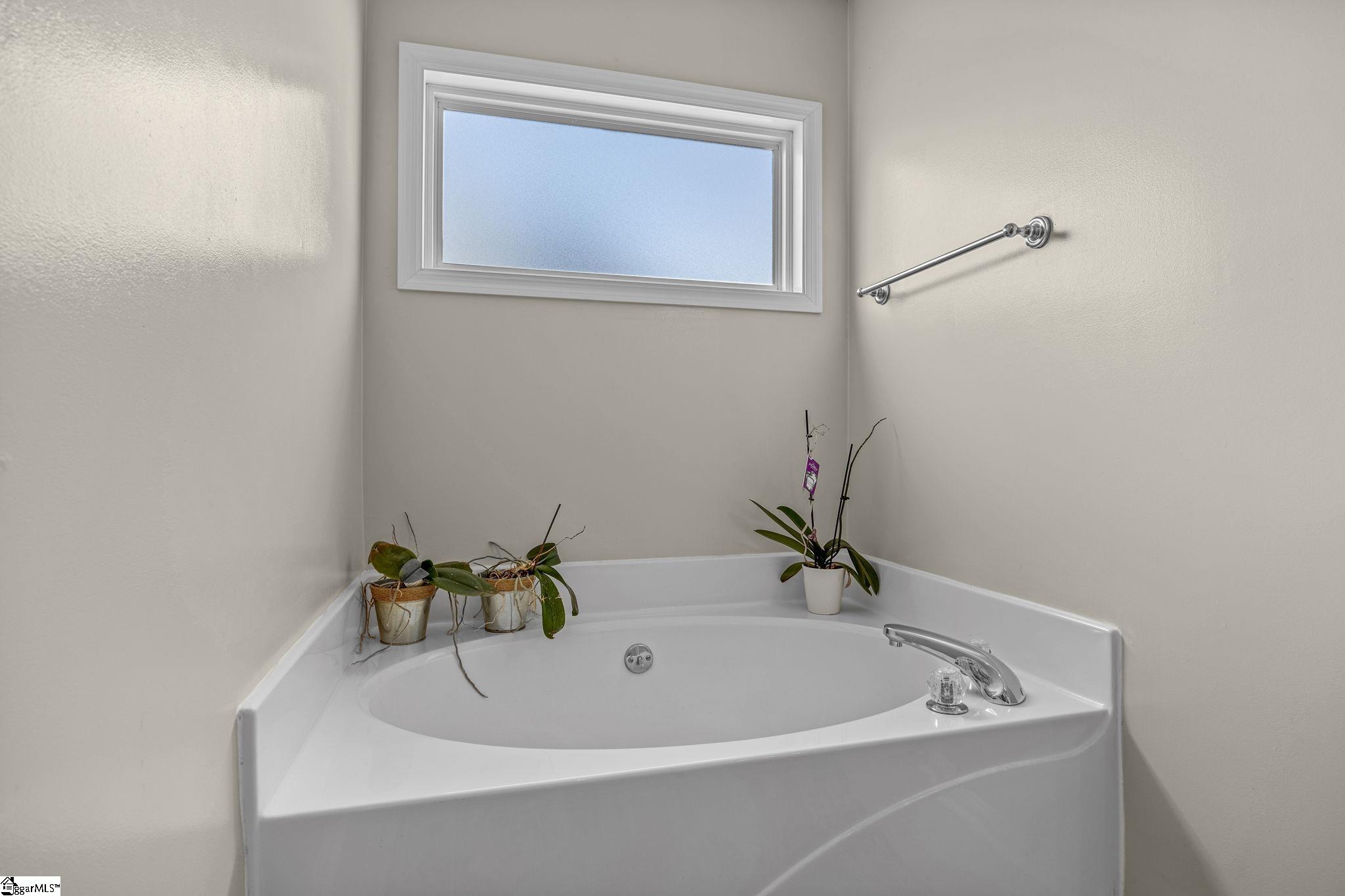 220 James Road Greer, SC 29650 - Photo 19 of 35 Gallery Image 19