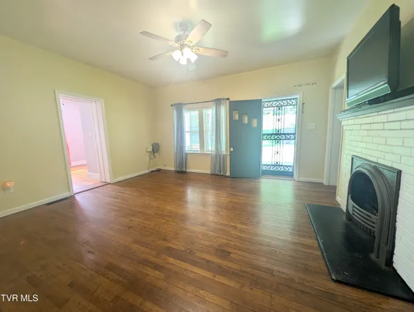 $106,000 | 124 Garmon Sutherland Street, Haysi, VA 24256