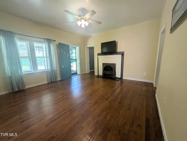 $106,000 | 124 Garmon Sutherland Street, Haysi, VA 24256