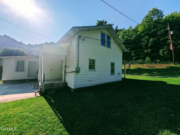 $106,000 | 124 Garmon Sutherland Street, Haysi, VA 24256