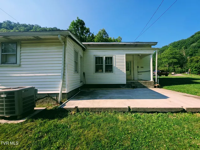 $112,000 | 124 Garmon Sutherland Street, Haysi, VA 24256