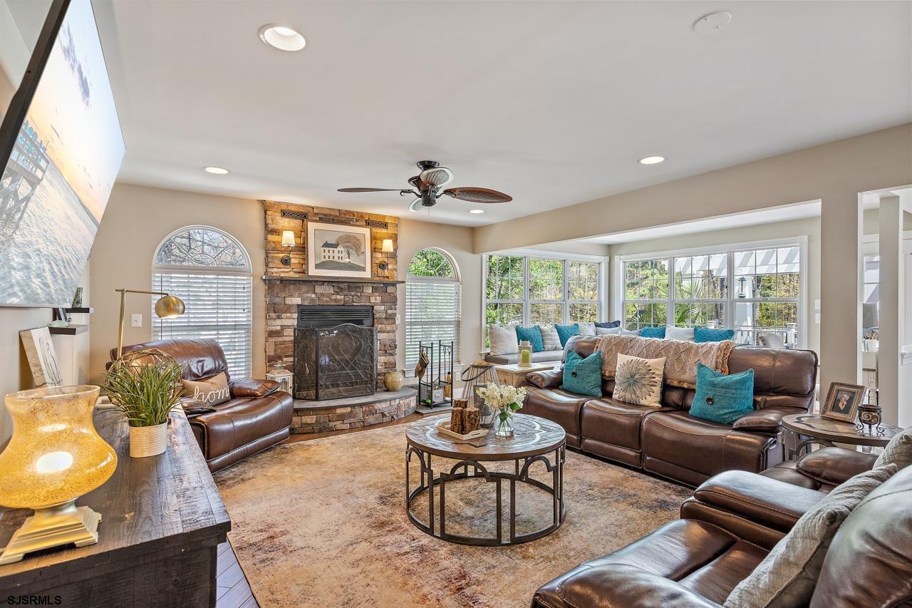 344 Old New York Road Port Republic, NJ 08241 - Photo 50 of 99 a living room with furniture and a large window