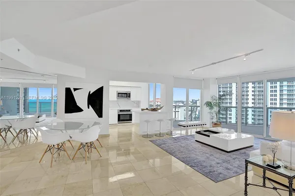 $5,800 | 6301 Collins Avenue, Unit 2308, Miami Beach, FL 33141