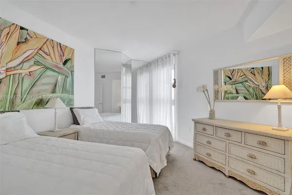 $5,800 | 6301 Collins Avenue, Unit 2308, Miami Beach, FL 33141