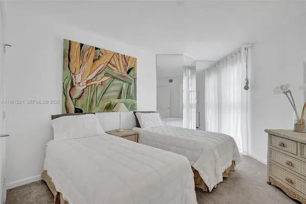 $5,800 | 6301 Collins Avenue, Unit 2308, Miami Beach, FL 33141