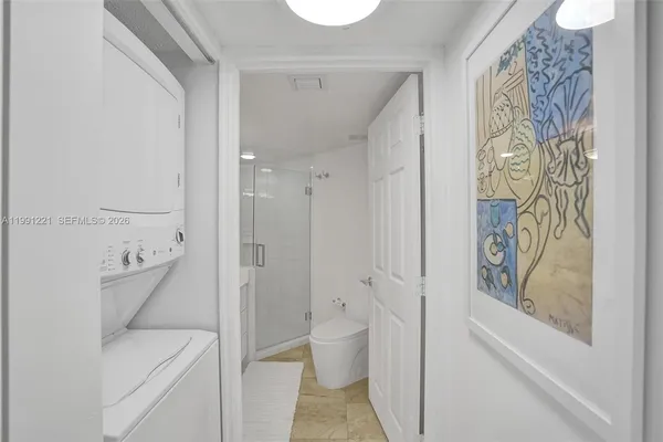 $5,800 | 6301 Collins Avenue, Unit 2308, Miami Beach, FL 33141