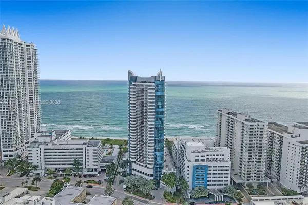 $5,800 | 6301 Collins Avenue, Unit 2308, Miami Beach, FL 33141