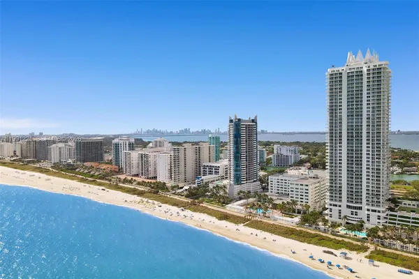 $5,800 | 6301 Collins Avenue, Unit 2308, Miami Beach, FL 33141