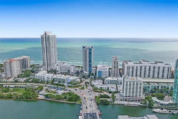 $5,800 | 6301 Collins Avenue, Unit 2308, Miami Beach, FL 33141