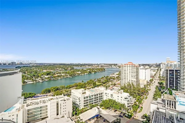 $5,800 | 6301 Collins Avenue, Unit 2308, Miami Beach, FL 33141