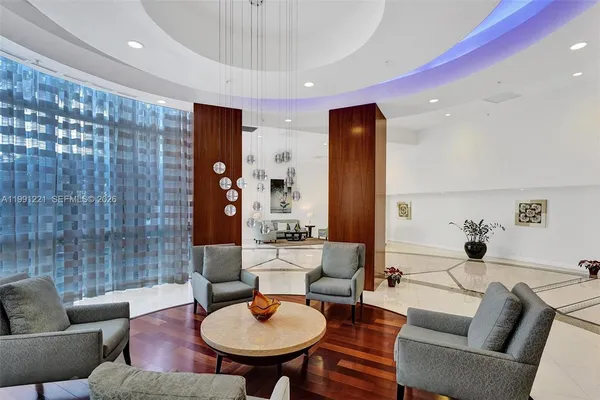 $5,800 | 6301 Collins Avenue, Unit 2308, Miami Beach, FL 33141