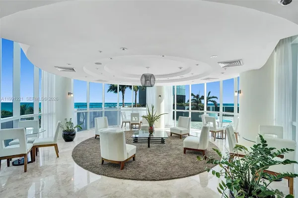 $5,800 | 6301 Collins Avenue, Unit 2308, Miami Beach, FL 33141