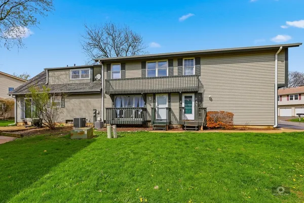 $189,000 | 226 Elkhorn Court, Unit B, Bolingbrook, IL 60440