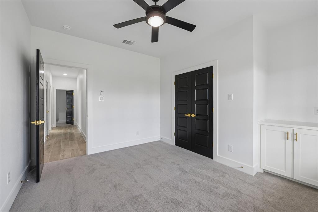 6605 Buffalo Ridge Circle Godley, TX 76044 - Photo 27 of 38 Gallery Image 27