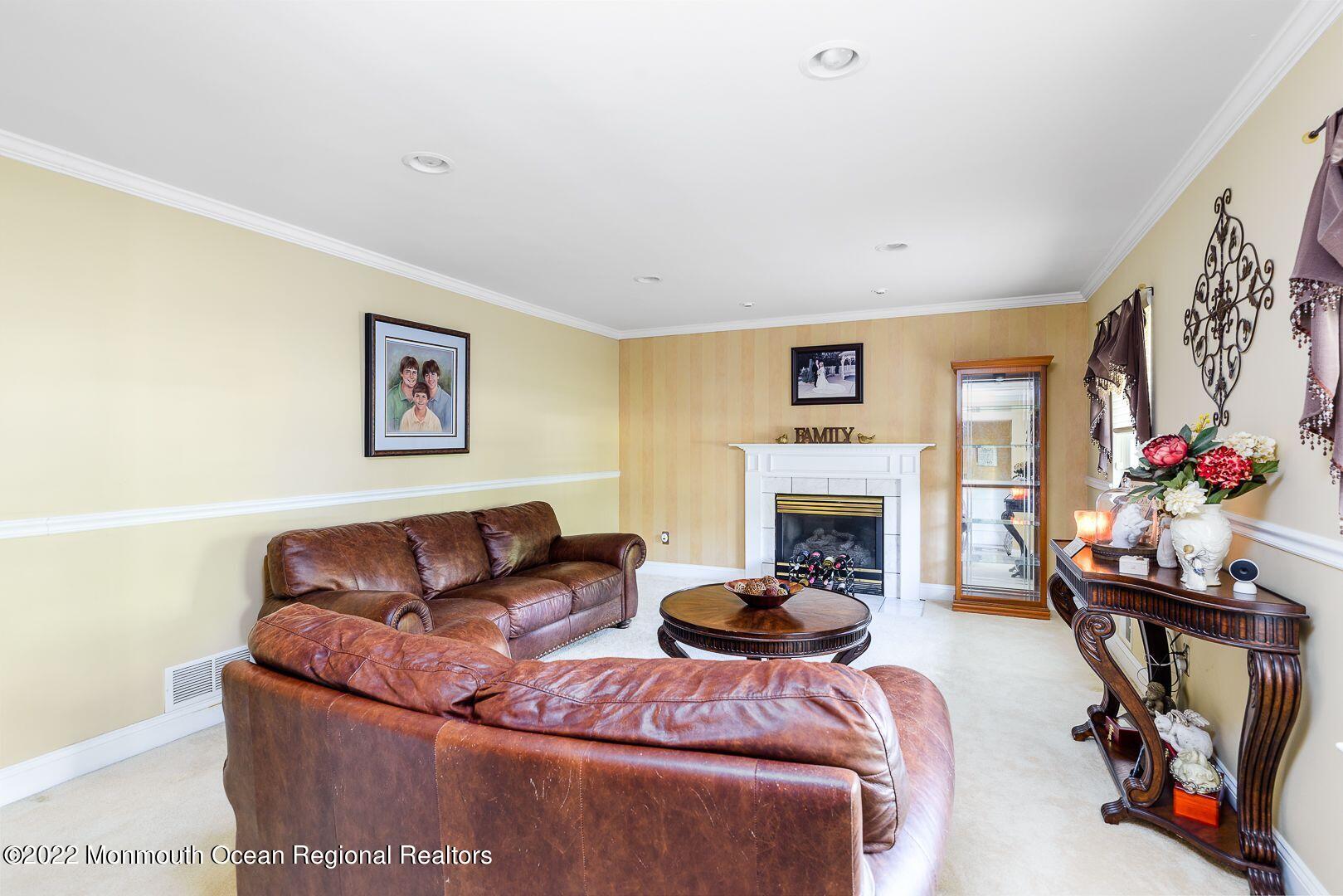 340 East Bird Village Road Jackson, NJ 08527 - Photo 14 of 41 TYvgxIHI
