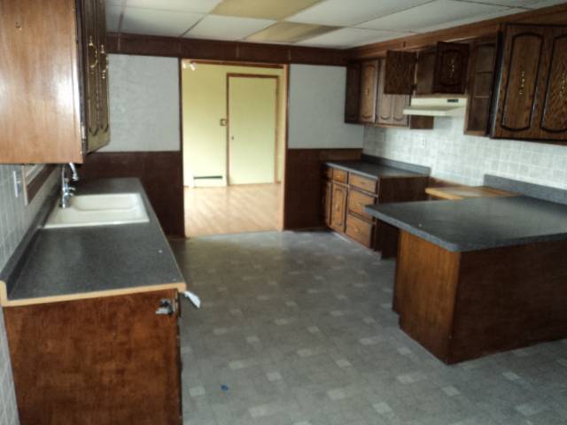 5040 Fitzgerald Road St. Clair, MI 48079 - Photo 9 of 22 31067208-8.JPG