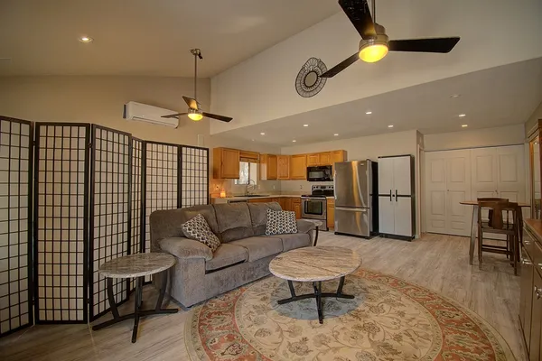 $1,300 | 110 Real Woods View East, Kerrville, TX 78028