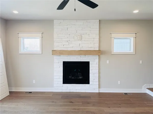 $719,900 | 18000 North Peach Blossom Drive, Platte City, MO 64079