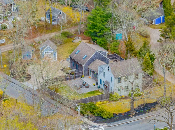 $1,479,000 | 134 School Street, Cotuit, MA 02635