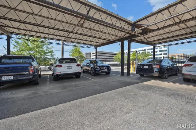 $329,900 | 4100 Forest Park Avenue, Unit 306, St. Louis, MO 63108