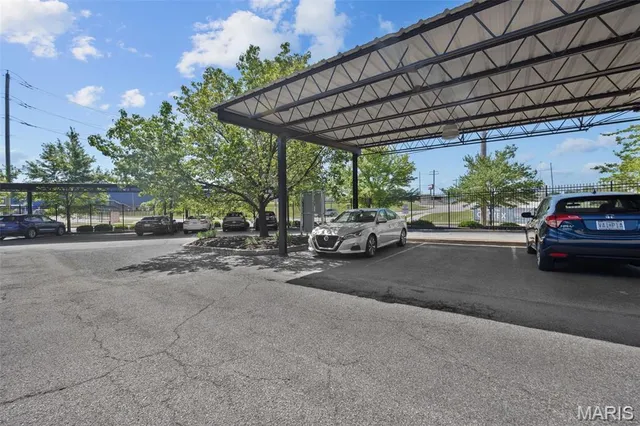 $329,900 | 4100 Forest Park Avenue, Unit 306, St. Louis, MO 63108