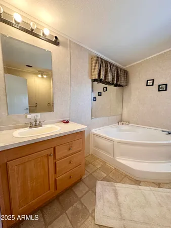 $360,000 | 52 Acr 8010, Concho, AZ 85924