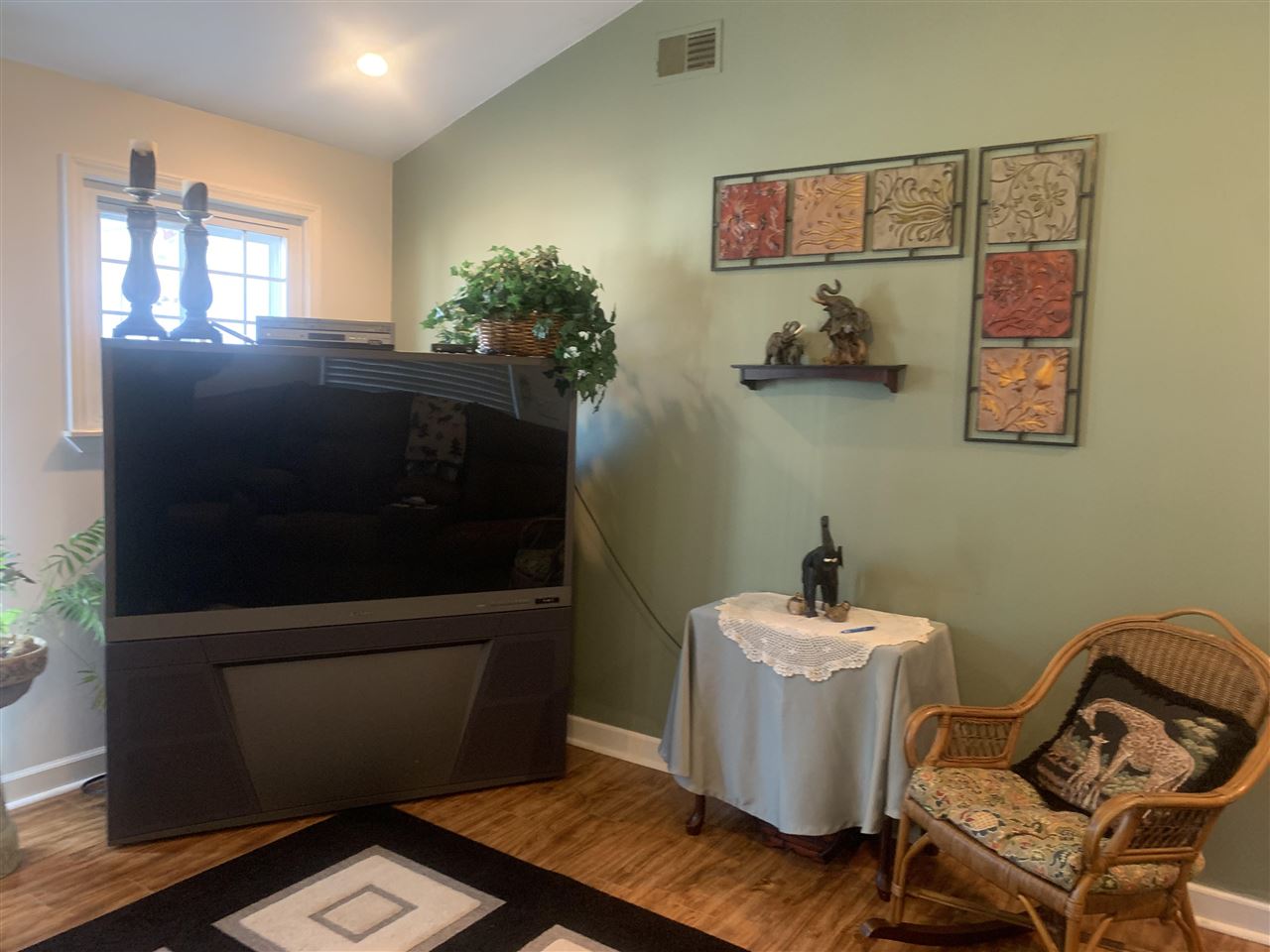 886 Riley Center Road Memphis, MI 48041 - Photo 16 of 45 50078254-15.JPG