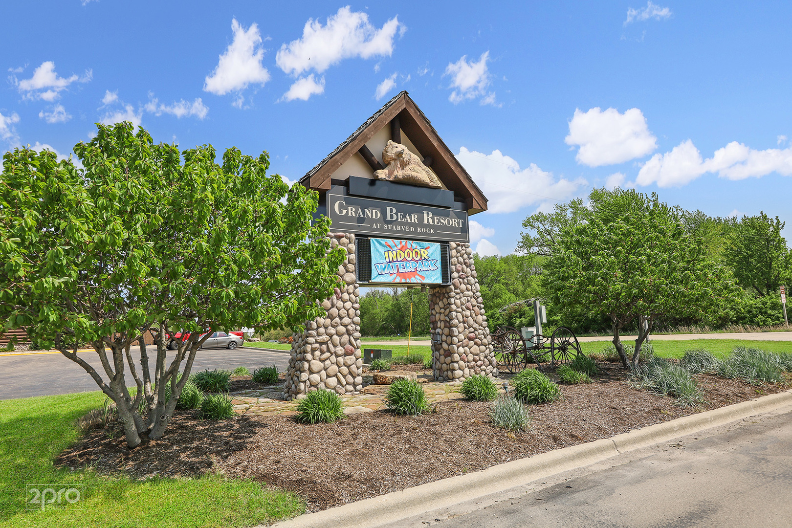 2643 Highway 178, Unit Y3 Oglesby, IL 61348 - Photo 29 of 31 a front view of a house with garden
