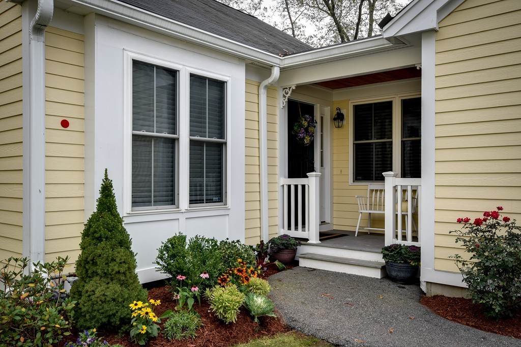 49 Whispering Brook Road, Unit 49 Marlborough, MA 01752 - Photo 2 of 27 Gallery Image 2