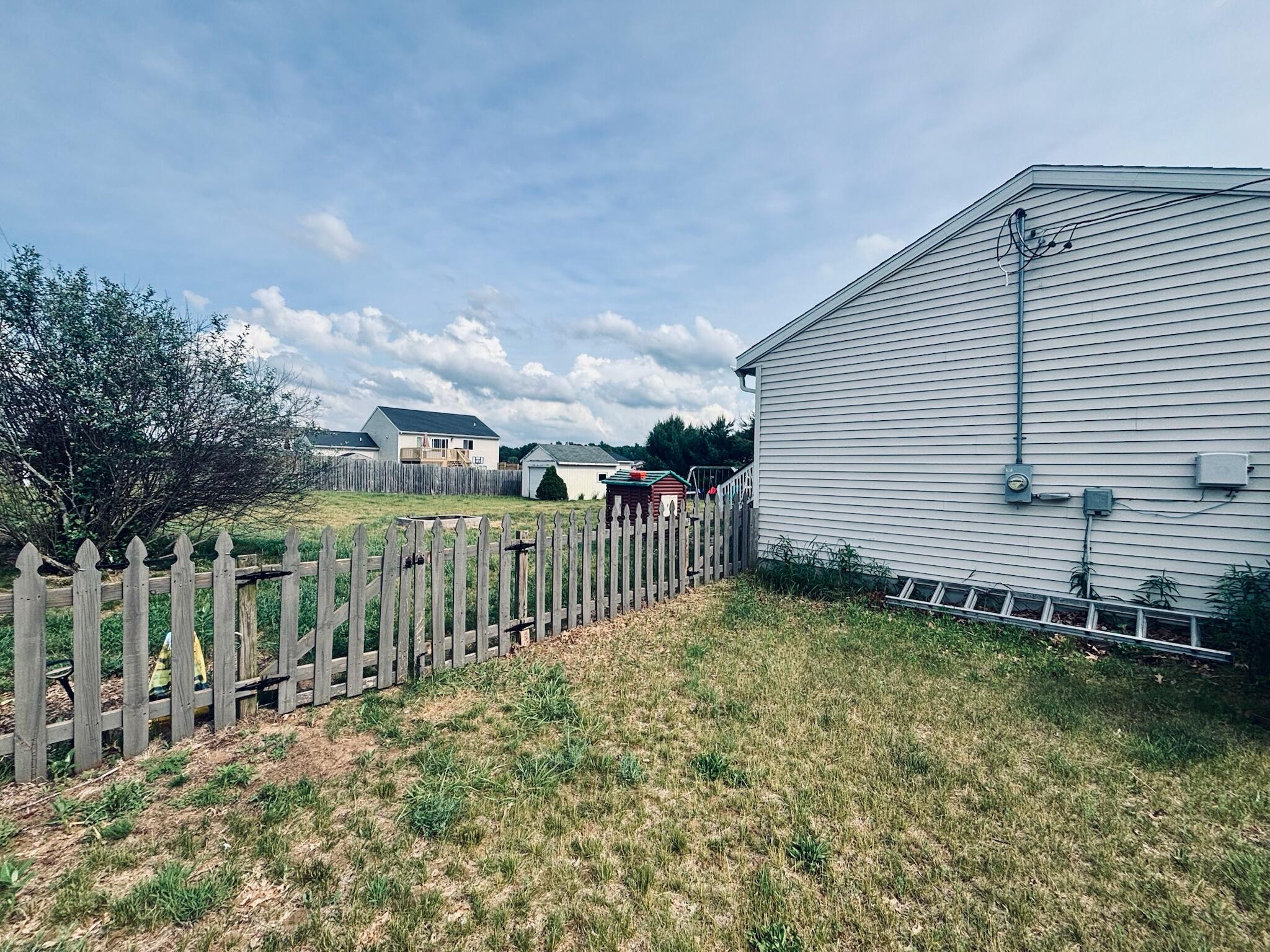 6097 Johnson Road Greenville, MI 48838 - Photo 20 of 22 Exterior