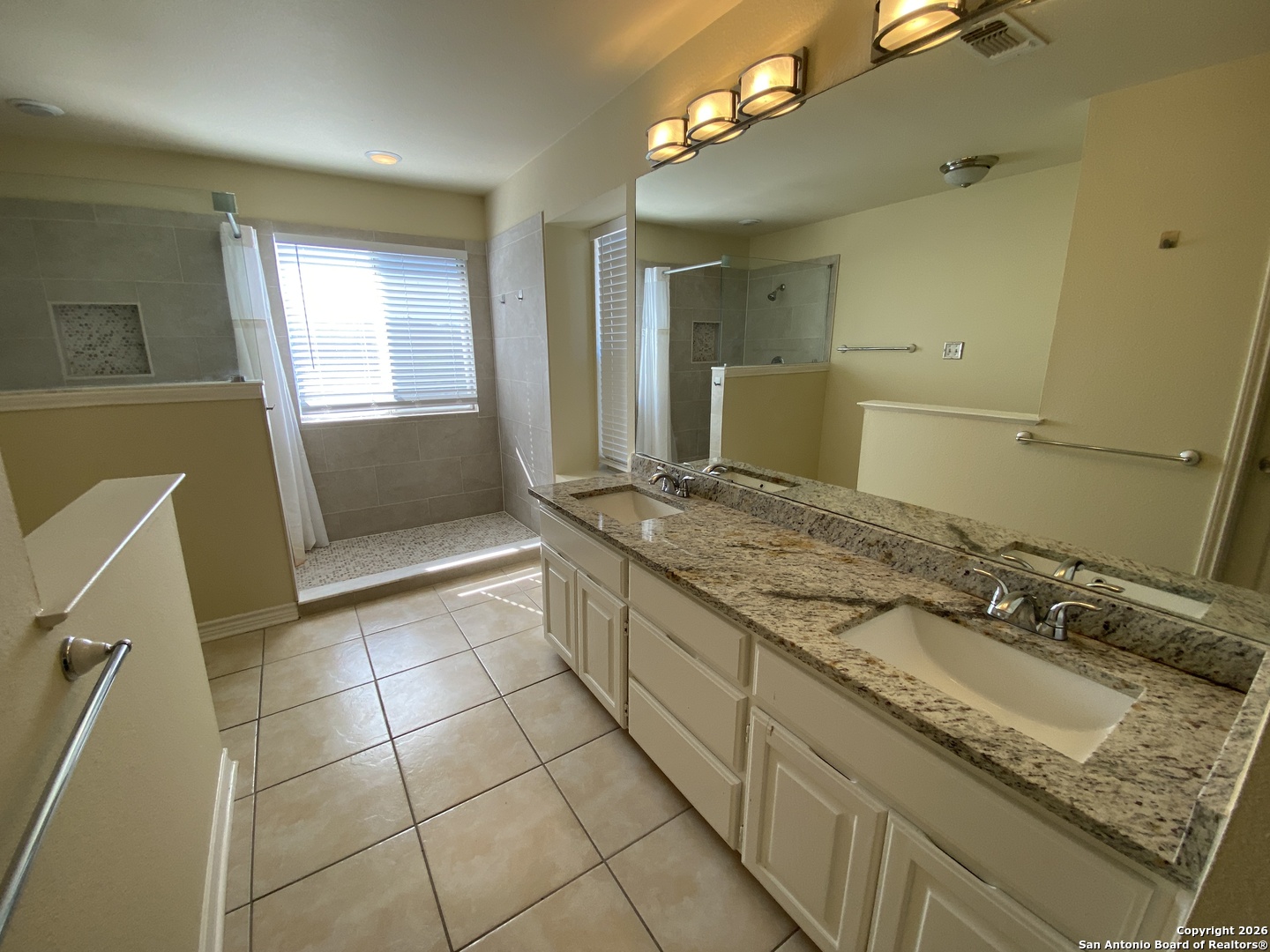 7100 Misty Ridge Drive Converse, TX 78109 - Photo 11 of 26