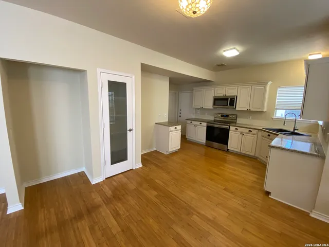 $2,200 | 7100 Misty Ridge Drive, Converse, TX 78109