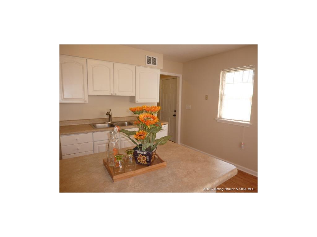 1004 Assembly Road Jeffersonville, IN 47130 - Photo 12 of 24 Gallery Image 12