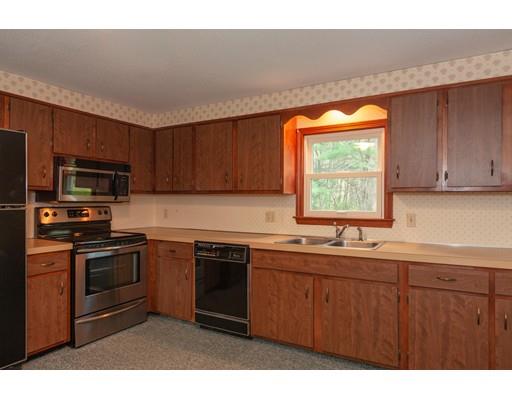 12 Marsh Road Dudley, MA 01571 - Photo 4 of 24 Gallery Image 4