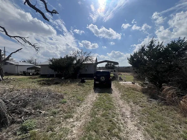 $299,000 | 275 Ranchland Drive, Mountain Home, TX 78058