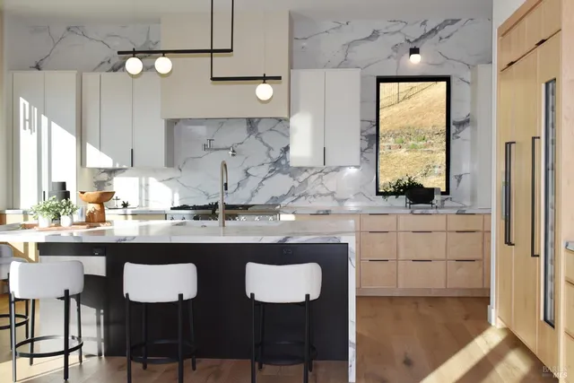 $2,995,000 | 3921 Flintridge Drive, Santa Rosa, CA 95403