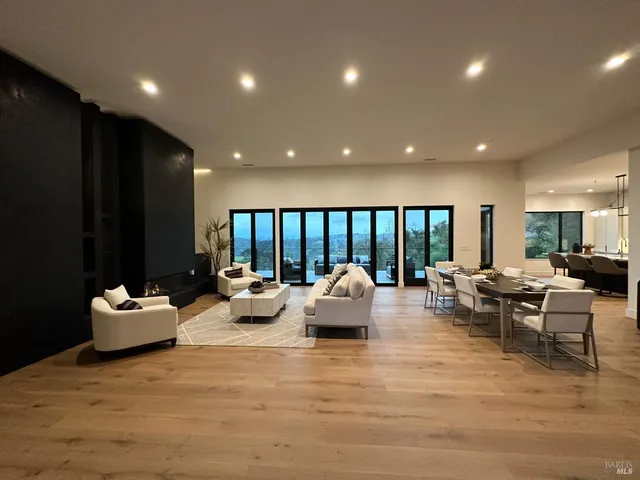 $2,995,000 | 3921 Flintridge Drive, Santa Rosa, CA 95403