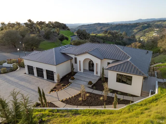 $2,995,000 | 3921 Flintridge Drive, Santa Rosa, CA 95403