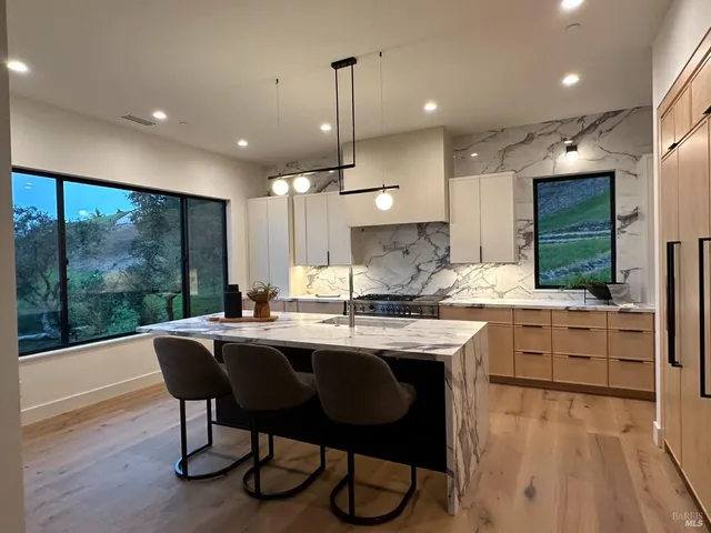 $2,995,000 | 3921 Flintridge Drive, Santa Rosa, CA 95403