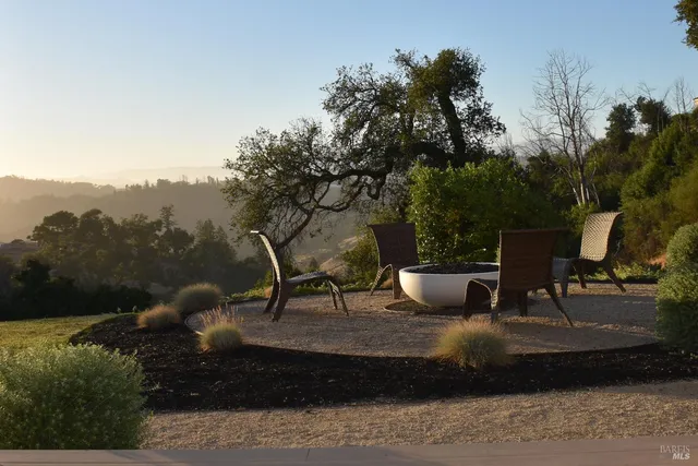 $2,995,000 | 3921 Flintridge Drive, Santa Rosa, CA 95403