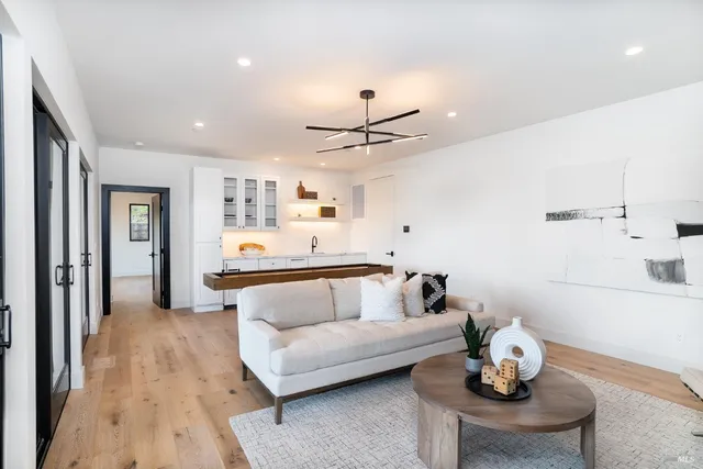 $2,995,000 | 3921 Flintridge Drive, Santa Rosa, CA 95403