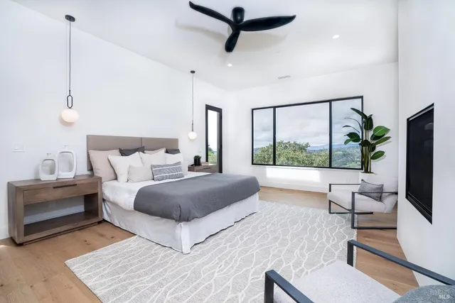 $2,995,000 | 3921 Flintridge Drive, Santa Rosa, CA 95403