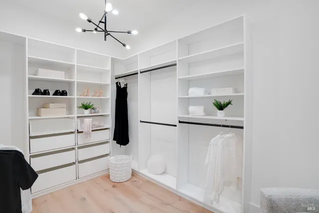 $2,995,000 | 3921 Flintridge Drive, Santa Rosa, CA 95403