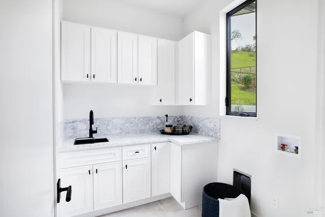 $2,995,000 | 3921 Flintridge Drive, Santa Rosa, CA 95403