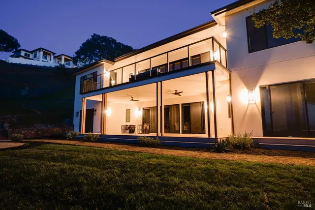 $2,995,000 | 3921 Flintridge Drive, Santa Rosa, CA 95403