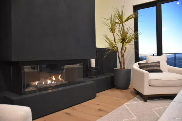 $2,995,000 | 3921 Flintridge Drive, Santa Rosa, CA 95403